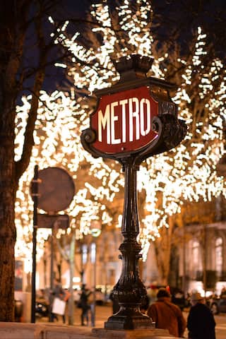 Station de métro à Noel, Paris