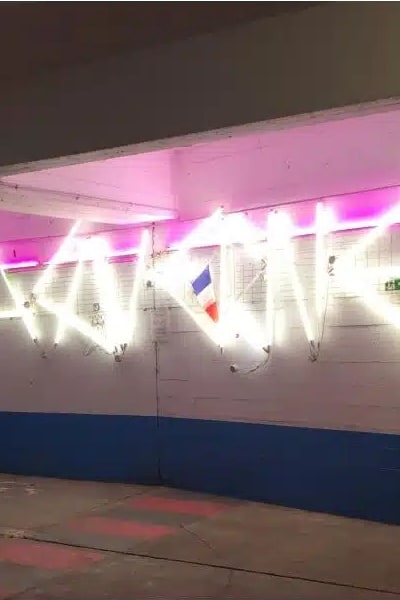 Graffiti lumineux ferme souterraine, Paris