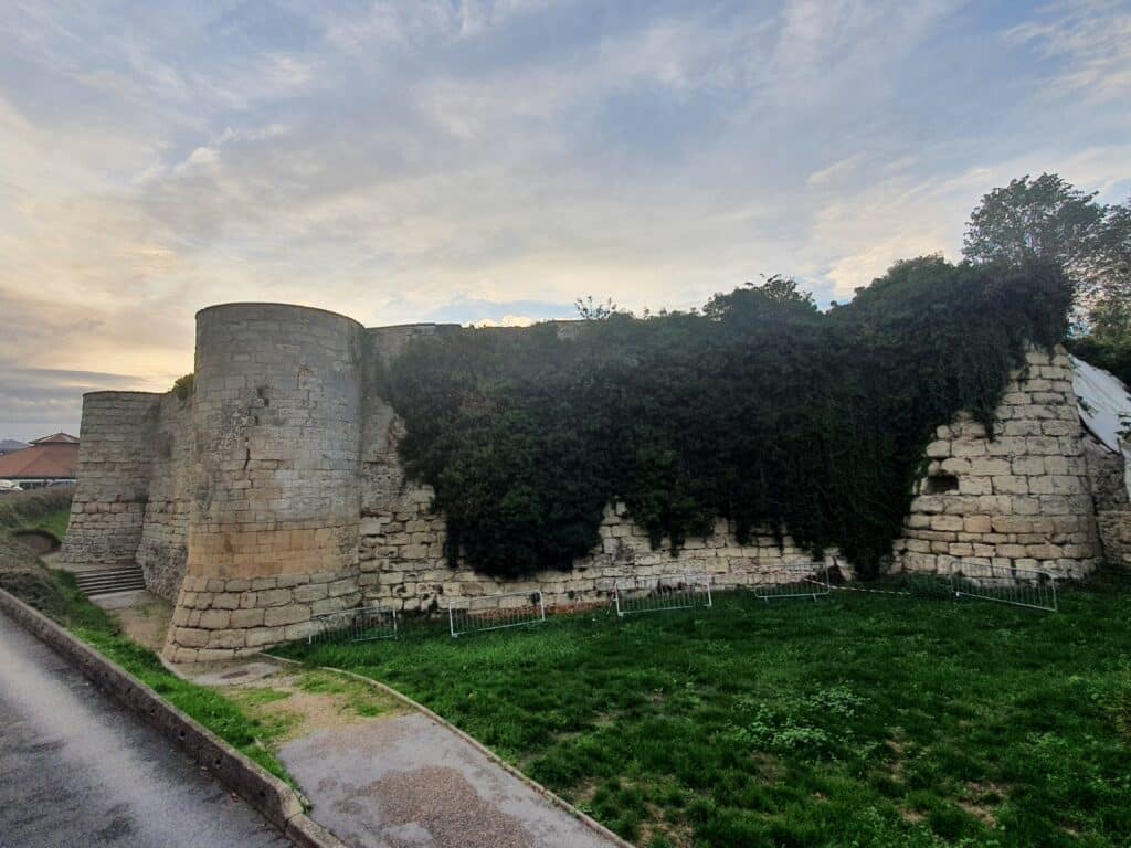 Château des Comtes de Beaumont, Beaumont-sur-Oise