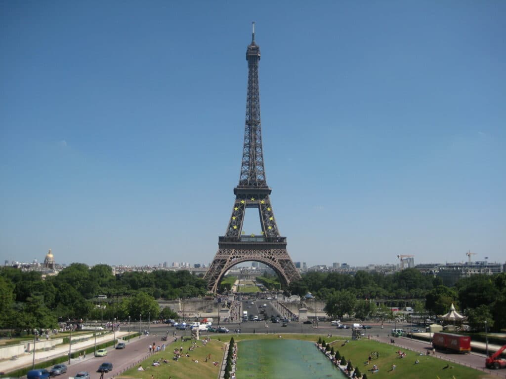 Paris-Tour-Eiffel