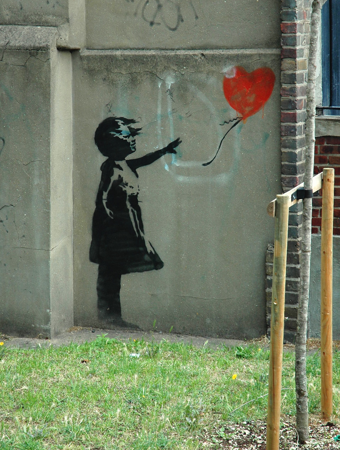 Graffiti "La petite fille au ballon rouge" par Banksy