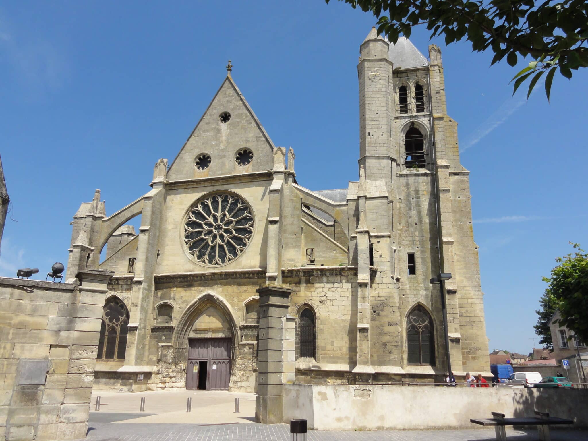 Façade Ouest de l'église Notre-Dame de Chambly
