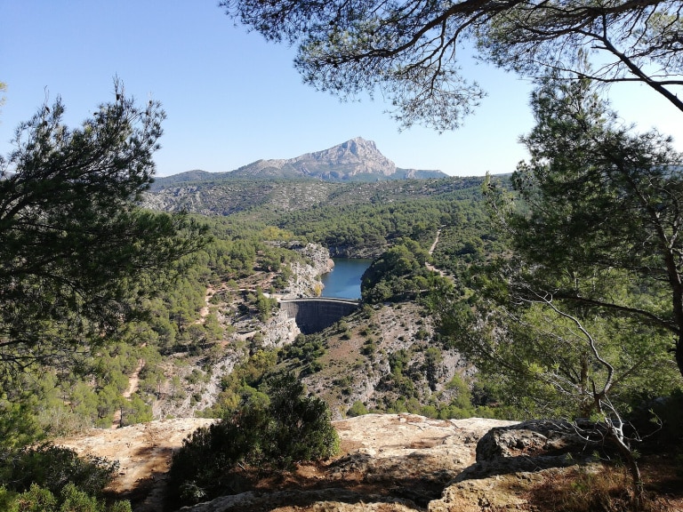 La Sainte-Victoire depuis le belvédère de Bibémus