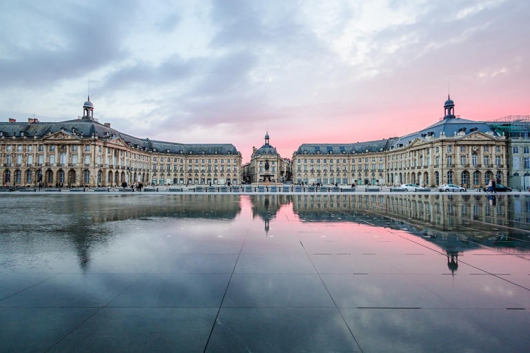 Bordeaux-place-de-la-bourse-visite