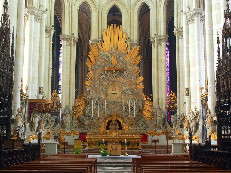 interieur-cathedrale-amiens