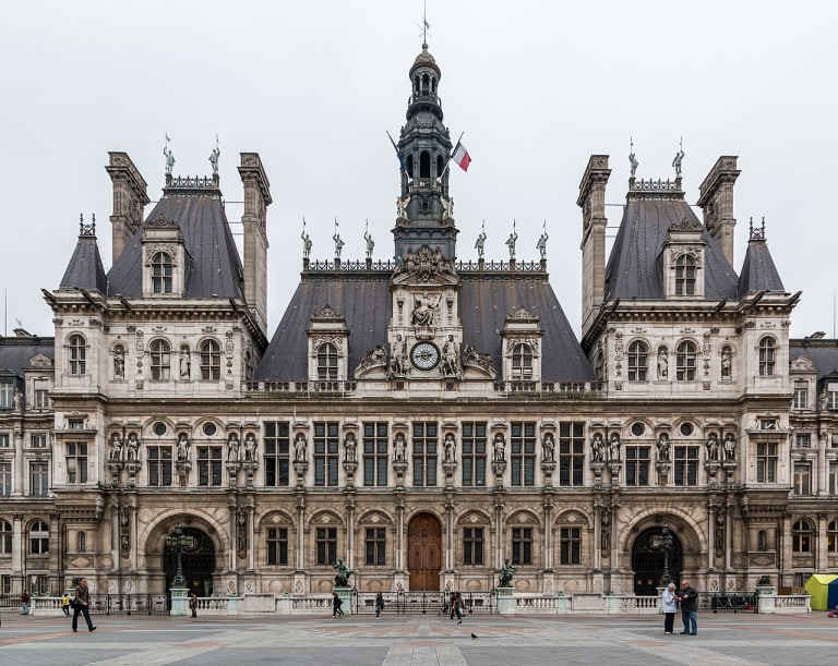 paris-hotel-de-ville